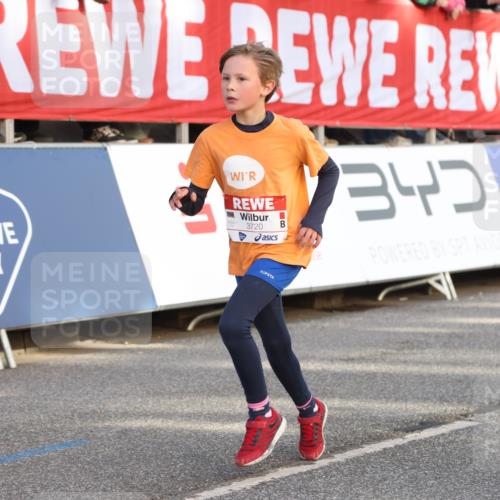 25.04.2025 - Das Zehntel Lena Gebhardt http://msf.ph/oto/7782039 26.04.2025 08:52:01 Ziel 1112, 1113, 1166, 1171, 1176, 1177, 1188, 1207, 1208, 1232, 1245, 1621, 1654, 1788, 1939, 2015, 2023, 2149, 2161, 2213, 2216, 2348, 2355, 2481, 2505, 2644, 2684, 2700, 2779, 2886, 2907, 2975, 3060, 3066, 3160, 3161, 3212, 3404, 3407, 3450, 3486, 3496, 3516, 3530, 3538, 3595, 3720, 3856, 3873 meine-sportfotos.de