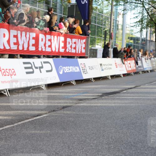 25.04.2025 - Das Zehntel Lena Gebhardt http://msf.ph/oto/7782083 26.04.2025 08:52:02 Ziel 1112, 1113, 1166, 1171, 1176, 1188, 1207, 1208, 1232, 1245, 1621, 1654, 1788, 1939, 2015, 2023, 2149, 2161, 2216, 2348, 2355, 2481, 2505, 2644, 2700, 2779, 2886, 2975, 3060, 3066, 3160, 3161, 3212, 3404, 3407, 3450, 3486, 3496, 3516, 3530, 3538, 3595, 3720, 3856, 3873 meine-sportfotos.de