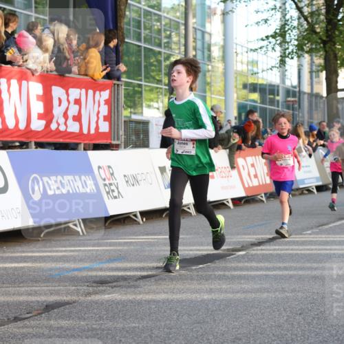 25.04.2025 - Das Zehntel Lena Gebhardt http://msf.ph/oto/7782355 26.04.2025 08:52:11 Ziel 1112, 1122, 1166, 1176, 1188, 1207, 1208, 1232, 1245, 1418, 1654, 1788, 1939, 1979, 2015, 2023, 2029, 2149, 2161, 2216, 2355, 2364, 2804, 2859, 2886, 3060, 3160, 3161, 3171, 3212, 3404, 3407, 3450, 3496, 3516, 3530, 3595, 3720, 3822, 3873 meine-sportfotos.de