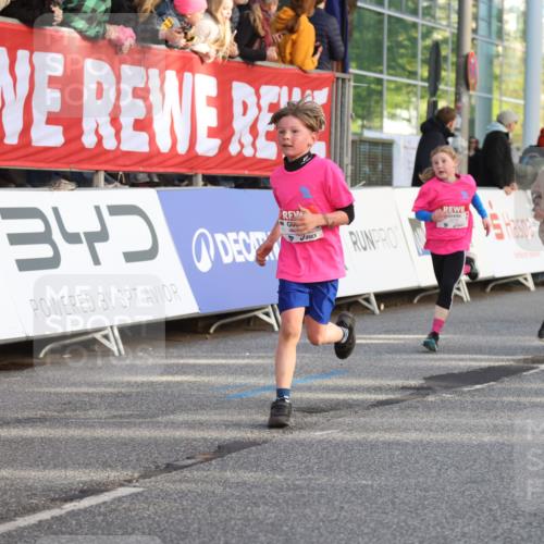 25.04.2025 - Das Zehntel Lena Gebhardt http://msf.ph/oto/7782427 26.04.2025 08:52:12 Ziel 1112, 1122, 1166, 1176, 1188, 1207, 1208, 1232, 1245, 1418, 1654, 1788, 1939, 1979, 2015, 2023, 2029, 2149, 2161, 2216, 2355, 2364, 2804, 2859, 2886, 3060, 3160, 3161, 3171, 3212, 3404, 3407, 3450, 3496, 3516, 3530, 3595, 3720, 3822 meine-sportfotos.de