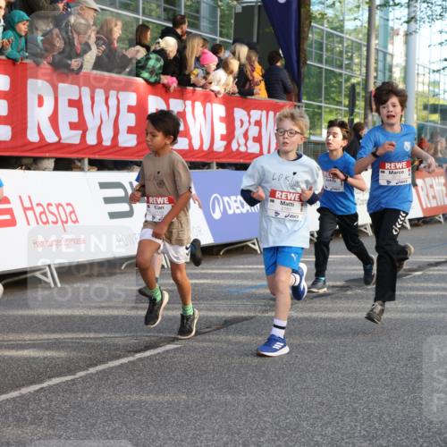 25.04.2025 - Das Zehntel Lena Gebhardt http://msf.ph/oto/7782526 26.04.2025 08:52:14 Ziel 1122, 1127, 1166, 1176, 1188, 1207, 1208, 1232, 1245, 1418, 1654, 1788, 1939, 1979, 2015, 2023, 2029, 2149, 2161, 2216, 2355, 2364, 2804, 2859, 2886, 3060, 3160, 3161, 3171, 3212, 3404, 3407, 3450, 3496, 3516, 3530, 3595, 3720, 3822 meine-sportfotos.de