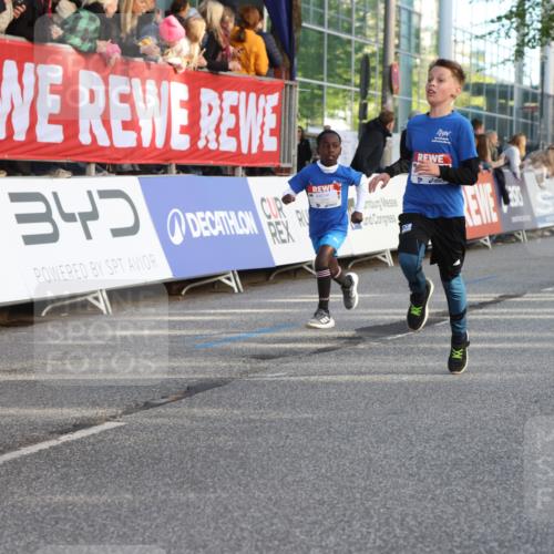 25.04.2025 - Das Zehntel Lena Gebhardt http://msf.ph/oto/7782649 26.04.2025 08:52:18 Ziel 1122, 1127, 1166, 1176, 1188, 1207, 1208, 1232, 1245, 1418, 1654, 1761, 1788, 1939, 1979, 2015, 2023, 2029, 2149, 2161, 2187, 2216, 2355, 2364, 2464, 2804, 2859, 2886, 3060, 3085, 3160, 3161, 3171, 3212, 3225, 3404, 3407, 3450, 3467, 3496, 3516, 3530, 3595, 3822 meine-sportfotos.de