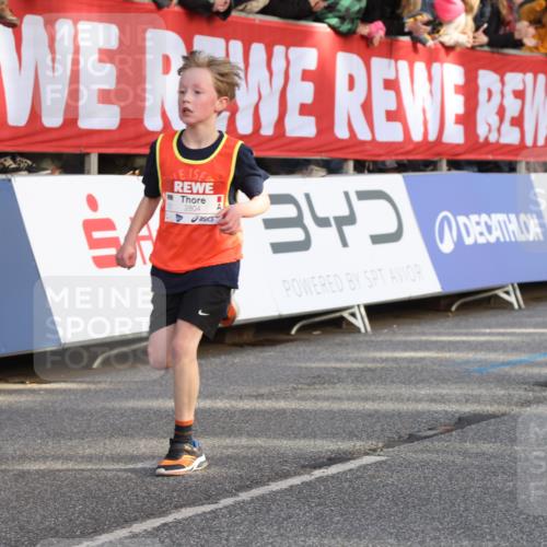 25.04.2025 - Das Zehntel Lena Gebhardt http://msf.ph/oto/7783338 26.04.2025 08:52:34 Ziel 1108, 1122, 1127, 1166, 1176, 1188, 1418, 1541, 1568, 1752, 1761, 1979, 2023, 2029, 2187, 2194, 2216, 2275, 2364, 2464, 2500, 2628, 2804, 2859, 2886, 3063, 3085, 3088, 3102, 3110, 3161, 3171, 3178, 3225, 3407, 3409, 3462, 3467, 3496, 3499, 3592, 3599, 3603, 3617, 3811, 3822, 3884, 3921, 3944 meine-sportfotos.de