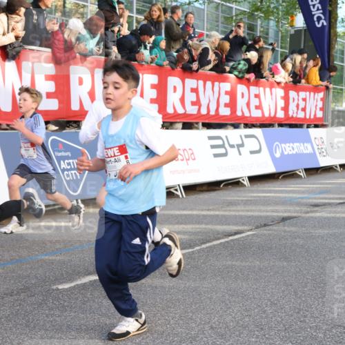 25.04.2025 - Das Zehntel Lena Gebhardt http://msf.ph/oto/7783650 26.04.2025 08:52:42 Ziel 1108, 1122, 1127, 1229, 1418, 1453, 1541, 1568, 1752, 1761, 1979, 2029, 2170, 2187, 2191, 2194, 2212, 2275, 2464, 2471, 2500, 2628, 2804, 3038, 3042, 3063, 3085, 3088, 3095, 3102, 3104, 3110, 3171, 3178, 3225, 3409, 3462, 3467, 3499, 3592, 3599, 3603, 3611, 3617, 3811, 3870, 3884, 3921, 3941, 3944 meine-sportfotos.de