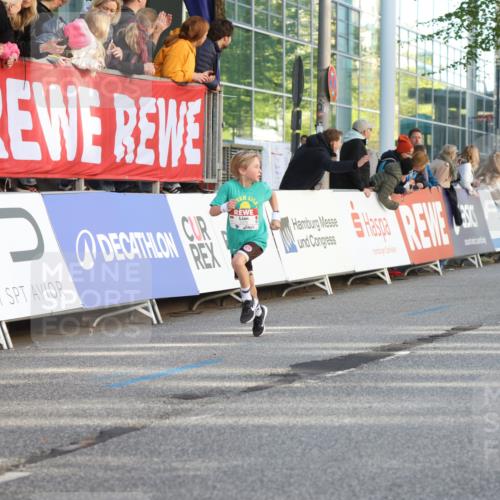 25.04.2025 - Das Zehntel Lena Gebhardt http://msf.ph/oto/7783696 26.04.2025 08:52:43 Ziel 1108, 1122, 1127, 1229, 1453, 1541, 1568, 1752, 1761, 1979, 2025, 2029, 2170, 2187, 2191, 2194, 2212, 2275, 2464, 2471, 2500, 2628, 2706, 2804, 2826, 3038, 3042, 3063, 3085, 3088, 3095, 3102, 3104, 3110, 3178, 3225, 3409, 3462, 3467, 3499, 3592, 3599, 3603, 3611, 3617, 3781, 3811, 3870, 3884, 3921, 3941, 3944 meine-sportfotos.de