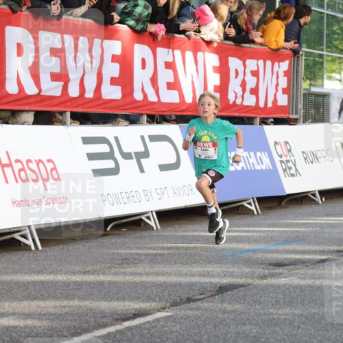 25.04.2025 - Das Zehntel Lena Gebhardt http://msf.ph/oto/7783734 26.04.2025 08:52:44 Ziel 1108, 1127, 1229, 1453, 1541, 1568, 1752, 1761, 1803, 1979, 2025, 2029, 2170, 2187, 2191, 2194, 2212, 2275, 2464, 2471, 2500, 2628, 2706, 2826, 3038, 3042, 3063, 3085, 3088, 3095, 3102, 3104, 3110, 3178, 3225, 3409, 3462, 3467, 3499, 3592, 3599, 3603, 3611, 3617, 3781, 3805, 3811, 3870, 3884, 3921, 3941, 3944 meine-sportfotos.de