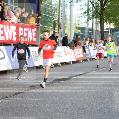 25.04.2025 - Das Zehntel Lena Gebhardt http://msf.ph/oto/7783829 26.04.2025 08:52:45 Ziel 1108, 1127, 1229, 1453, 1541, 1568, 1752, 1761, 1803, 1979, 2025, 2029, 2170, 2187, 2191, 2194, 2212, 2275, 2464, 2471, 2500, 2628, 2653, 2706, 2826, 3038, 3042, 3063, 3085, 3088, 3095, 3102, 3104, 3110, 3178, 3225, 3409, 3462, 3467, 3499, 3592, 3599, 3603, 3611, 3617, 3781, 3805, 3811, 3870, 3884, 3921, 3941, 3944 meine-sportfotos.de