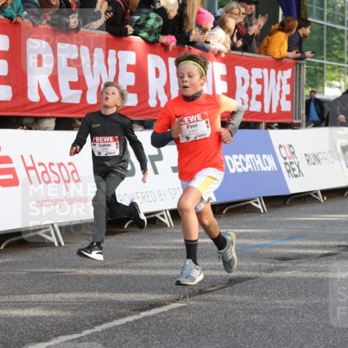 25.04.2025 - Das Zehntel Lena Gebhardt http://msf.ph/oto/7783857 26.04.2025 08:52:46 Ziel 1108, 1127, 1229, 1453, 1541, 1568, 1752, 1761, 1803, 1921, 2025, 2170, 2187, 2191, 2194, 2212, 2275, 2464, 2471, 2500, 2628, 2653, 2706, 2733, 2826, 3038, 3042, 3063, 3085, 3088, 3095, 3102, 3104, 3110, 3178, 3225, 3409, 3462, 3467, 3499, 3592, 3599, 3603, 3611, 3617, 3781, 3787, 3805, 3811, 3870, 3884, 3921, 3941, 3944 meine-sportfotos.de