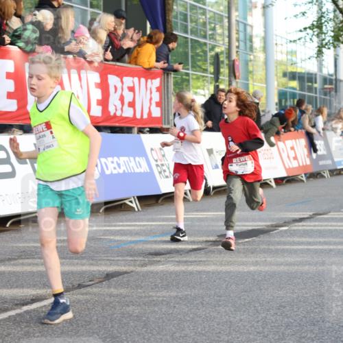 25.04.2025 - Das Zehntel Lena Gebhardt http://msf.ph/oto/7783903 26.04.2025 08:52:47 Ziel 1108, 1127, 1229, 1453, 1541, 1568, 1752, 1761, 1803, 1921, 2025, 2170, 2187, 2191, 2194, 2212, 2275, 2464, 2471, 2500, 2628, 2653, 2706, 2733, 2826, 3038, 3042, 3063, 3085, 3088, 3095, 3102, 3104, 3110, 3178, 3225, 3409, 3462, 3467, 3499, 3532, 3592, 3599, 3603, 3611, 3617, 3722, 3781, 3787, 3805, 3811, 3870, 3884, 3921, 3941, 3944 meine-sportfotos.de