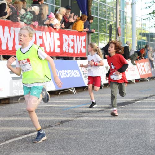 25.04.2025 - Das Zehntel Lena Gebhardt http://msf.ph/oto/7783910 26.04.2025 08:52:47 Ziel 1108, 1127, 1229, 1453, 1541, 1568, 1752, 1761, 1803, 1921, 2025, 2170, 2187, 2191, 2194, 2212, 2275, 2464, 2471, 2500, 2628, 2653, 2706, 2733, 2826, 3038, 3042, 3063, 3085, 3088, 3095, 3102, 3104, 3110, 3178, 3225, 3409, 3462, 3467, 3499, 3532, 3592, 3599, 3603, 3611, 3617, 3722, 3781, 3787, 3805, 3811, 3870, 3884, 3921, 3941, 3944 meine-sportfotos.de