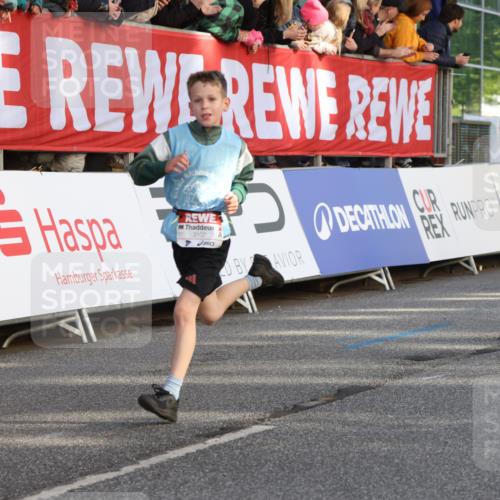 25.04.2025 - Das Zehntel Lena Gebhardt http://msf.ph/oto/7784115 26.04.2025 08:52:52 Ziel 1108, 1229, 1453, 1478, 1479, 1541, 1568, 1752, 1761, 1803, 1921, 1984, 2025, 2035, 2170, 2187, 2191, 2194, 2212, 2275, 2464, 2471, 2500, 2628, 2653, 2706, 2733, 2826, 3038, 3042, 3063, 3088, 3095, 3102, 3104, 3110, 3178, 3225, 3409, 3462, 3467, 3499, 3524, 3532, 3592, 3599, 3603, 3611, 3617, 3722, 3781, 3787, 3805, 3811, 3870, 3884, 3921, 3941, 3944 meine-sportfotos.de