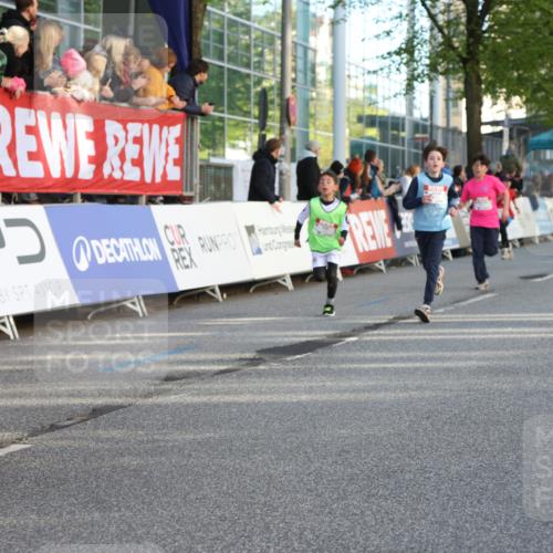 25.04.2025 - Das Zehntel Lena Gebhardt http://msf.ph/oto/7784131 26.04.2025 08:52:52 Ziel 1108, 1229, 1453, 1478, 1479, 1541, 1568, 1752, 1761, 1803, 1921, 1984, 2025, 2035, 2170, 2187, 2191, 2194, 2212, 2275, 2464, 2471, 2500, 2628, 2653, 2706, 2733, 2826, 3038, 3042, 3063, 3088, 3095, 3102, 3104, 3110, 3178, 3225, 3409, 3462, 3467, 3499, 3524, 3532, 3592, 3599, 3603, 3611, 3617, 3722, 3781, 3787, 3805, 3811, 3870, 3884, 3921, 3941, 3944 meine-sportfotos.de