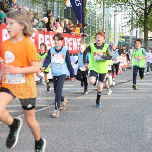 25.04.2025 - Das Zehntel Lena Gebhardt http://msf.ph/oto/7784335 26.04.2025 08:52:57 Ziel 1094, 1108, 1229, 1453, 1478, 1479, 1541, 1568, 1665, 1778, 1803, 1921, 1933, 1944, 1984, 2025, 2035, 2170, 2191, 2194, 2212, 2471, 2500, 2590, 2599, 2628, 2645, 2653, 2694, 2706, 2733, 2826, 3038, 3042, 3053, 3064, 3095, 3102, 3104, 3110, 3173, 3178, 3409, 3462, 3499, 3524, 3532, 3592, 3599, 3603, 3611, 3617, 3719, 3722, 3729, 3781, 3787, 3805, 3811, 3870, 3921, 3941 meine-sportfotos.de