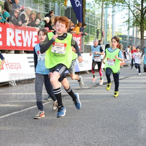 25.04.2025 - Das Zehntel Lena Gebhardt http://msf.ph/oto/7784358 26.04.2025 08:52:57 Ziel 1094, 1108, 1229, 1453, 1478, 1479, 1541, 1568, 1665, 1778, 1803, 1921, 1933, 1944, 1984, 2025, 2035, 2170, 2191, 2194, 2212, 2471, 2500, 2590, 2599, 2628, 2645, 2653, 2694, 2706, 2733, 2826, 3038, 3042, 3053, 3064, 3095, 3102, 3104, 3110, 3173, 3178, 3409, 3462, 3499, 3524, 3532, 3592, 3599, 3603, 3611, 3617, 3719, 3722, 3729, 3781, 3787, 3805, 3811, 3870, 3921, 3941 meine-sportfotos.de