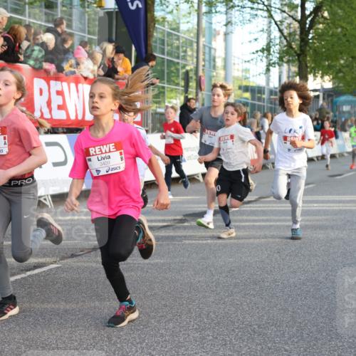 25.04.2025 - Das Zehntel Lena Gebhardt http://msf.ph/oto/7784470 26.04.2025 08:53:00 Ziel 1094, 1229, 1241, 1264, 1453, 1478, 1479, 1541, 1568, 1636, 1665, 1778, 1803, 1921, 1933, 1944, 1984, 2013, 2025, 2035, 2170, 2191, 2194, 2212, 2366, 2471, 2499, 2590, 2599, 2628, 2645, 2653, 2694, 2706, 2733, 2826, 2861, 3038, 3042, 3053, 3064, 3095, 3102, 3104, 3110, 3173, 3178, 3409, 3411, 3462, 3499, 3507, 3519, 3524, 3532, 3592, 3599, 3603, 3611, 3617, 3719, 3722, 3729, 3781, 3787, 3805, 3811, 3870, 3921, 3941 meine-sportfotos.de