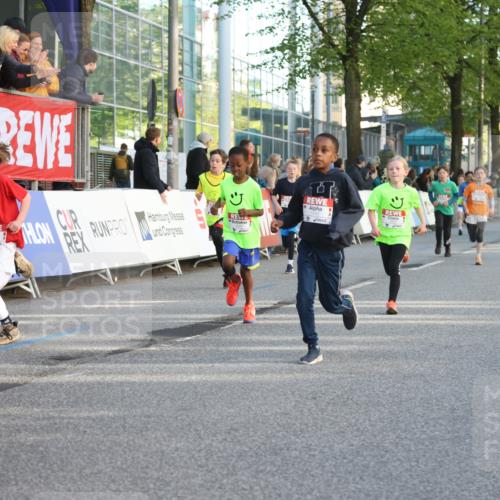 25.04.2025 - Das Zehntel Lena Gebhardt http://msf.ph/oto/7784584 26.04.2025 08:53:04 Ziel 1094, 1229, 1241, 1264, 1453, 1478, 1479, 1541, 1568, 1636, 1665, 1739, 1778, 1803, 1921, 1925, 1933, 1944, 1984, 2013, 2025, 2035, 2104, 2170, 2191, 2194, 2212, 2366, 2471, 2499, 2590, 2599, 2628, 2645, 2653, 2694, 2706, 2733, 2826, 2861, 2868, 2870, 3038, 3042, 3053, 3064, 3095, 3104, 3110, 3173, 3409, 3411, 3429, 3507, 3519, 3524, 3532, 3599, 3603, 3611, 3617, 3719, 3722, 3729, 3781, 3787, 3805, 3811, 3850, 3870, 3941 meine-sportfotos.de