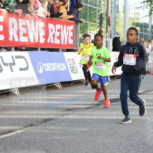 25.04.2025 - Das Zehntel Lena Gebhardt http://msf.ph/oto/7784607 26.04.2025 08:53:04 Ziel 1094, 1229, 1241, 1264, 1453, 1478, 1479, 1541, 1568, 1636, 1665, 1739, 1778, 1803, 1921, 1925, 1933, 1944, 1984, 2013, 2025, 2035, 2104, 2170, 2191, 2194, 2212, 2366, 2471, 2499, 2590, 2599, 2628, 2645, 2653, 2694, 2706, 2733, 2826, 2861, 2868, 2870, 3038, 3042, 3053, 3064, 3095, 3104, 3110, 3173, 3409, 3411, 3429, 3507, 3519, 3524, 3532, 3599, 3603, 3611, 3617, 3719, 3722, 3729, 3781, 3787, 3805, 3811, 3850, 3870, 3941 meine-sportfotos.de