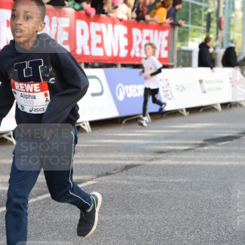 25.04.2025 - Das Zehntel Lena Gebhardt http://msf.ph/oto/7784685 26.04.2025 08:53:07 Ziel 1094, 1229, 1241, 1264, 1453, 1478, 1479, 1541, 1636, 1665, 1739, 1778, 1803, 1921, 1925, 1933, 1944, 1965, 1984, 2013, 2025, 2035, 2104, 2134, 2170, 2191, 2194, 2212, 2366, 2471, 2499, 2502, 2590, 2599, 2628, 2645, 2653, 2694, 2706, 2733, 2826, 2861, 2868, 2870, 3038, 3042, 3053, 3064, 3095, 3104, 3110, 3129, 3173, 3179, 3411, 3429, 3507, 3519, 3524, 3532, 3599, 3611, 3719, 3722, 3729, 3781, 3787, 3805, 3811, 3850, 3870, 3878, 3941 meine-sportfotos.de