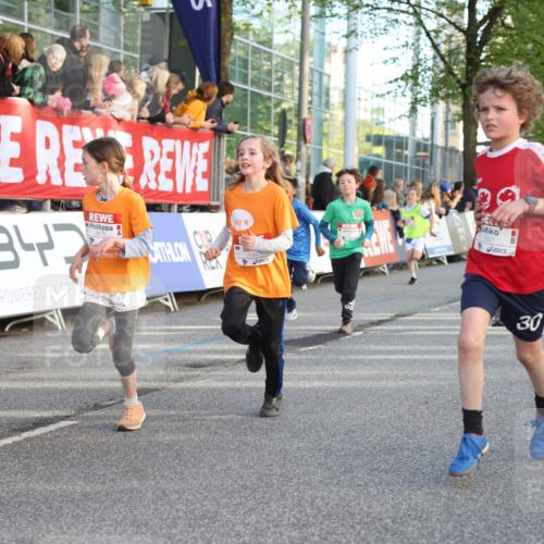 25.04.2025 - Das Zehntel Lena Gebhardt http://msf.ph/oto/7784730 26.04.2025 08:53:08 Ziel 1094, 1229, 1241, 1264, 1453, 1478, 1479, 1541, 1636, 1665, 1739, 1778, 1803, 1921, 1925, 1933, 1944, 1965, 1984, 2013, 2025, 2035, 2104, 2134, 2170, 2191, 2212, 2366, 2471, 2499, 2502, 2590, 2599, 2628, 2645, 2653, 2694, 2706, 2733, 2826, 2861, 2868, 2870, 3038, 3042, 3053, 3064, 3095, 3104, 3110, 3129, 3173, 3179, 3411, 3429, 3507, 3519, 3524, 3532, 3611, 3719, 3722, 3729, 3781, 3787, 3805, 3811, 3850, 3870, 3878, 3885, 3941 meine-sportfotos.de