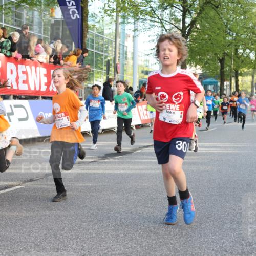 25.04.2025 - Das Zehntel Lena Gebhardt http://msf.ph/oto/7784738 26.04.2025 08:53:08 Ziel 1094, 1229, 1241, 1264, 1453, 1478, 1479, 1541, 1636, 1665, 1739, 1778, 1803, 1921, 1925, 1933, 1944, 1965, 1984, 2013, 2025, 2035, 2104, 2134, 2170, 2191, 2212, 2366, 2471, 2499, 2502, 2590, 2599, 2628, 2645, 2653, 2694, 2706, 2733, 2826, 2861, 2868, 2870, 3038, 3042, 3053, 3064, 3095, 3104, 3110, 3129, 3173, 3179, 3411, 3429, 3507, 3519, 3524, 3532, 3611, 3719, 3722, 3729, 3781, 3787, 3805, 3811, 3850, 3870, 3878, 3885, 3941 meine-sportfotos.de