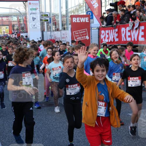 25.04.2025 - Das Zehntel Yannick Fuchs http://msf.ph/oto/7794731 26.04.2025 08:32:09 Allgemein zum Event 600, 800, 2728, 2709, 44, 2739, 1665 meine-sportfotos.de