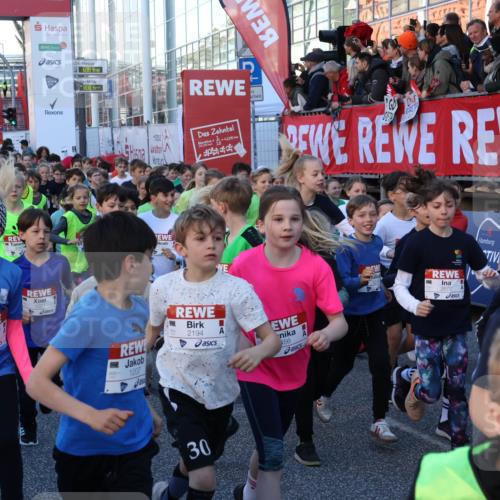 25.04.2025 - Das Zehntel Yannick Fuchs http://msf.ph/oto/7794738 26.04.2025 08:32:13 Allgemein zum Event 2026, 1229, 600, 800, 1207, 2194, 30, 156, 267 meine-sportfotos.de