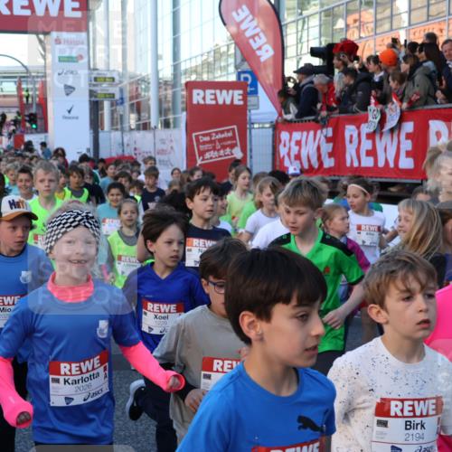 25.04.2025 - Das Zehntel Yannick Fuchs http://msf.ph/oto/7794739 26.04.2025 08:32:13 Allgemein zum Event 22, 202, 2026, 1229, 2194, 3456, 672 meine-sportfotos.de