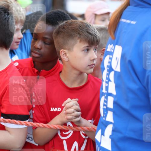 25.04.2025 - Das Zehntel Lena Gebhardt http://msf.ph/oto/7797737 26.04.2025 07:24:29 Allgemein zum Event 60, 1945, 1945 meine-sportfotos.de