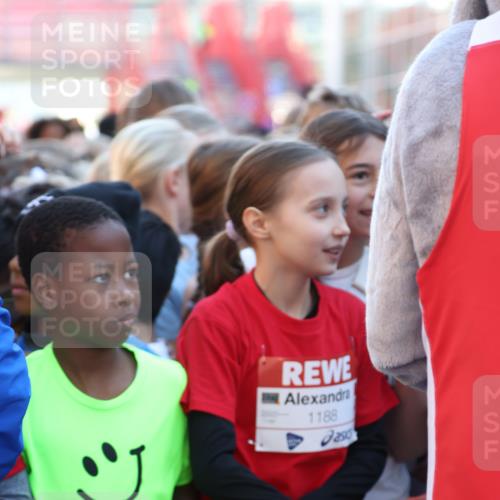 25.04.2025 - Das Zehntel Lena Gebhardt http://msf.ph/oto/7797959 26.04.2025 07:26:55 Allgemein zum Event 1, 1188, 251, 3042 meine-sportfotos.de