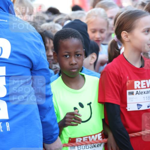 25.04.2025 - Das Zehntel Lena Gebhardt http://msf.ph/oto/7797967 26.04.2025 07:26:56 Allgemein zum Event 3042, 118 meine-sportfotos.de