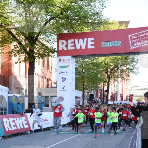 25.04.2025 - Das Zehntel Lena Gebhardt http://msf.ph/oto/7798194 26.04.2025 07:31:56 Allgemein zum Event 2724, 0, 00, 02, 42, 145, 10, 4, 2145 meine-sportfotos.de