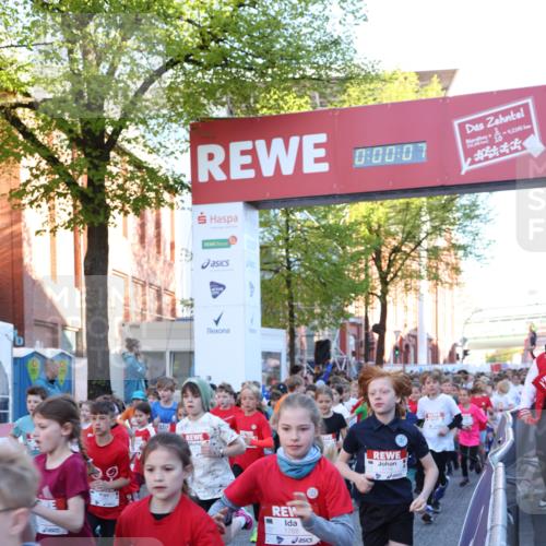 25.04.2025 - Das Zehntel Lena Gebhardt http://msf.ph/oto/7798296 26.04.2025 07:32:01 Allgemein zum Event 0, 00, 07, 2724, 1196, 1768, 4, 2345 meine-sportfotos.de