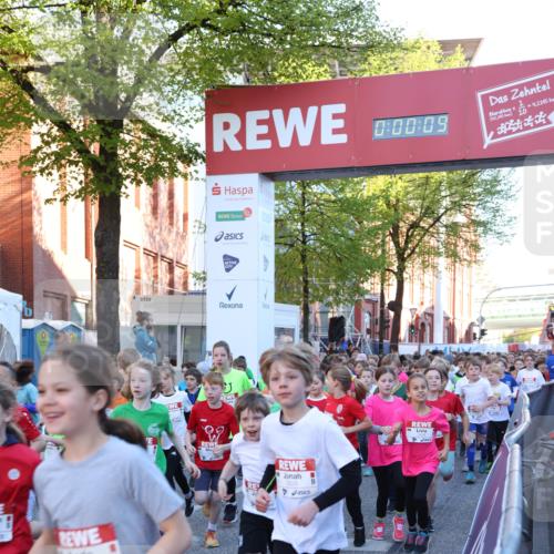 25.04.2025 - Das Zehntel Lena Gebhardt http://msf.ph/oto/7798336 26.04.2025 07:32:02 Allgemein zum Event 0, 00, 09, 2724, 42, 145, 10, 4, 2145 meine-sportfotos.de