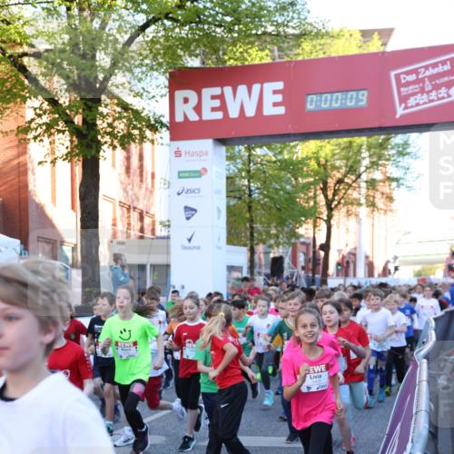 25.04.2025 - Das Zehntel Lena Gebhardt http://msf.ph/oto/7798346 26.04.2025 07:32:03 Allgemein zum Event 0, 00, 09 meine-sportfotos.de