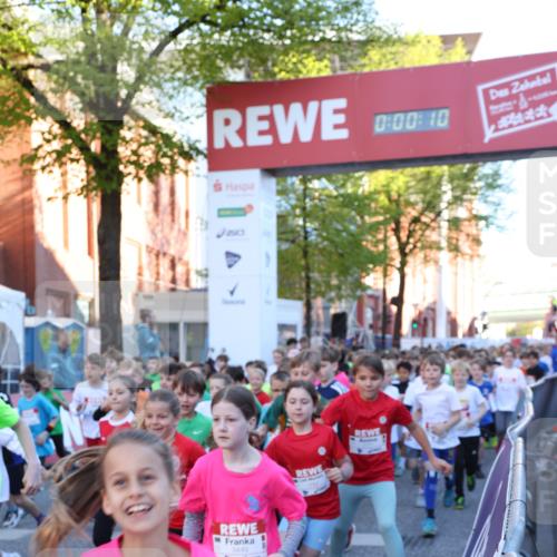 25.04.2025 - Das Zehntel Lena Gebhardt http://msf.ph/oto/7798361 26.04.2025 07:32:04 Allgemein zum Event 0, 00, 10, 3449 meine-sportfotos.de