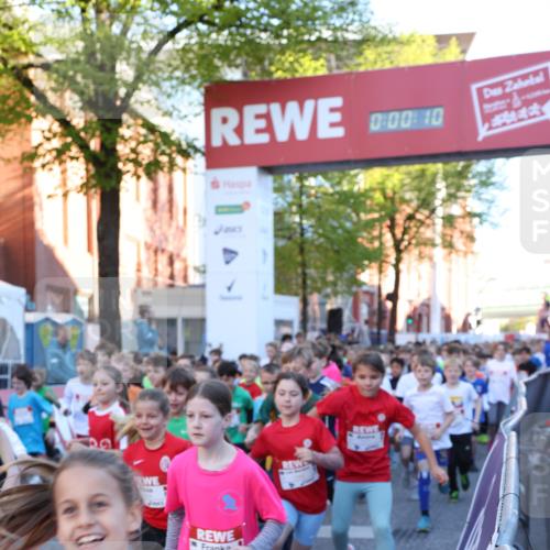 25.04.2025 - Das Zehntel Lena Gebhardt http://msf.ph/oto/7798364 26.04.2025 07:32:04 Allgemein zum Event 00, 10, 3449 meine-sportfotos.de