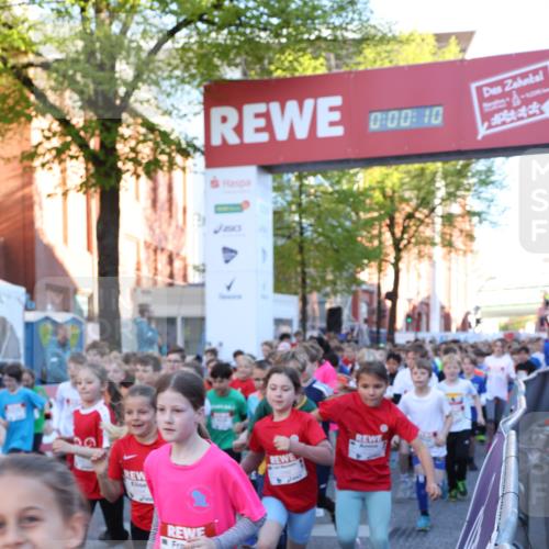25.04.2025 - Das Zehntel Lena Gebhardt http://msf.ph/oto/7798369 26.04.2025 07:32:04 Allgemein zum Event 0, 00, 10 meine-sportfotos.de