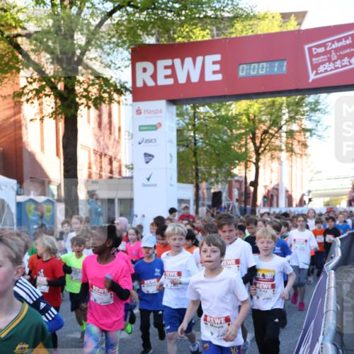 25.04.2025 - Das Zehntel Lena Gebhardt http://msf.ph/oto/7798387 26.04.2025 07:32:05 Allgemein zum Event 0, 00, 11, 30, 837 meine-sportfotos.de