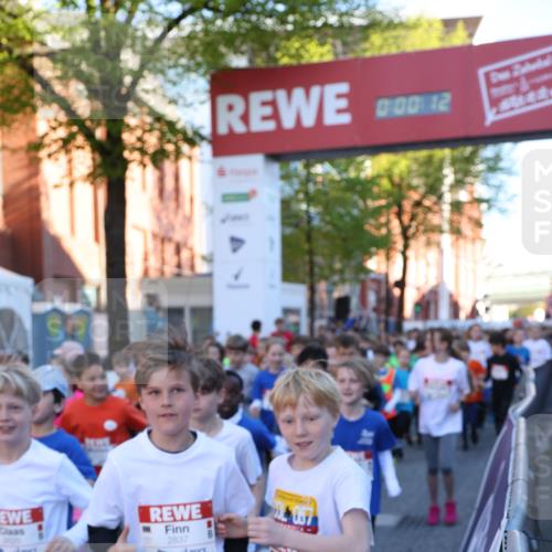 25.04.2025 - Das Zehntel Lena Gebhardt http://msf.ph/oto/7798406 26.04.2025 07:32:06 Allgemein zum Event 2837, 0, 00, 12, 2847 meine-sportfotos.de