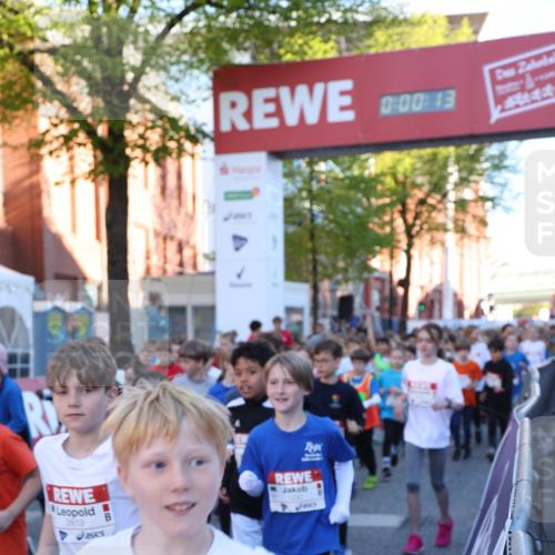 25.04.2025 - Das Zehntel Lena Gebhardt http://msf.ph/oto/7798414 26.04.2025 07:32:06 Allgemein zum Event 2819, 057, 0013, 0, 00, 13 meine-sportfotos.de