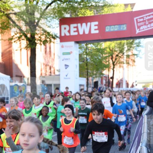 25.04.2025 - Das Zehntel Lena Gebhardt http://msf.ph/oto/7798467 26.04.2025 07:32:09 Allgemein zum Event 0, 00, 15, 2309 meine-sportfotos.de