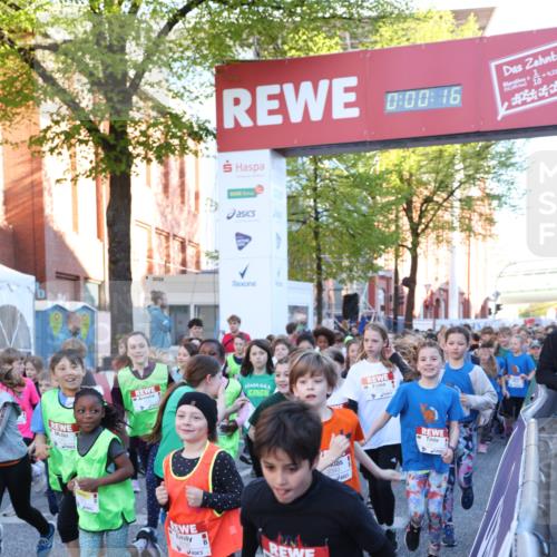 25.04.2025 - Das Zehntel Lena Gebhardt http://msf.ph/oto/7798471 26.04.2025 07:32:09 Allgemein zum Event 0, 00, 16, 10, 423, 2343, 2309 meine-sportfotos.de