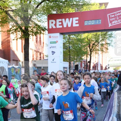 25.04.2025 - Das Zehntel Lena Gebhardt http://msf.ph/oto/7798493 26.04.2025 07:32:10 Allgemein zum Event 2865, 0, 00, 1, 1422, 2317, 2323, 1, 16, 42 meine-sportfotos.de