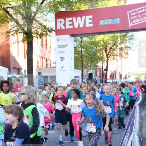 25.04.2025 - Das Zehntel Lena Gebhardt http://msf.ph/oto/7798542 26.04.2025 07:32:12 Allgemein zum Event 10, 0, 00, 19, 2311, 2345 meine-sportfotos.de