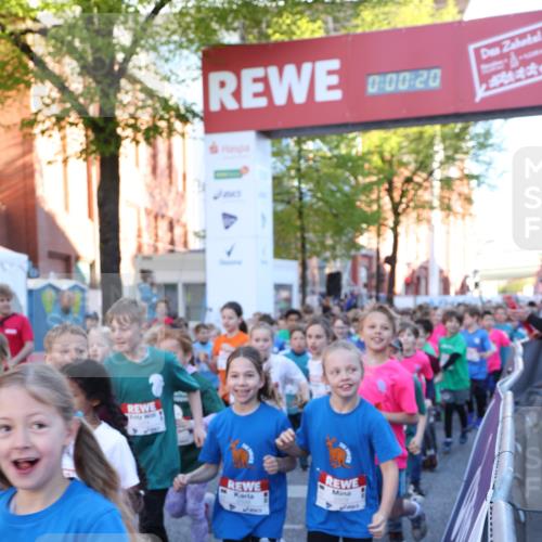 25.04.2025 - Das Zehntel Lena Gebhardt http://msf.ph/oto/7798565 26.04.2025 07:32:13 Allgemein zum Event 2571, 00, 20, 2319 meine-sportfotos.de