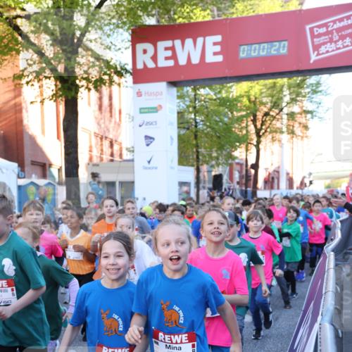 25.04.2025 - Das Zehntel Lena Gebhardt http://msf.ph/oto/7798571 26.04.2025 07:32:14 Allgemein zum Event 0, 00, 20, 23, 2319 meine-sportfotos.de