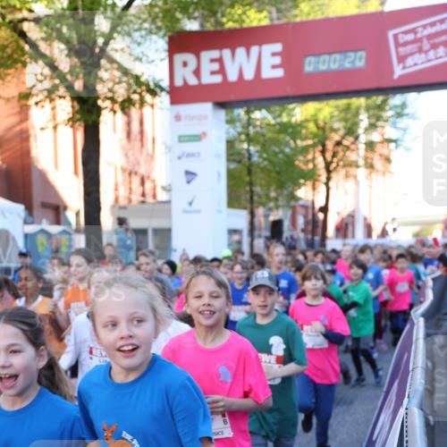 25.04.2025 - Das Zehntel Lena Gebhardt http://msf.ph/oto/7798578 26.04.2025 07:32:14 Allgemein zum Event 0, 00, 20, 2319 meine-sportfotos.de