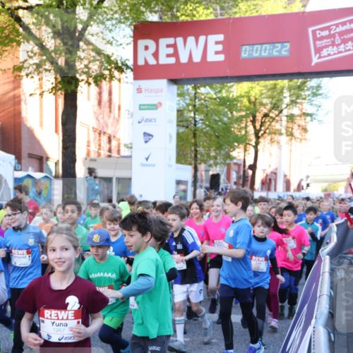 25.04.2025 - Das Zehntel Lena Gebhardt http://msf.ph/oto/7798617 26.04.2025 07:32:16 Allgemein zum Event 0, 00, 22, 1267 meine-sportfotos.de