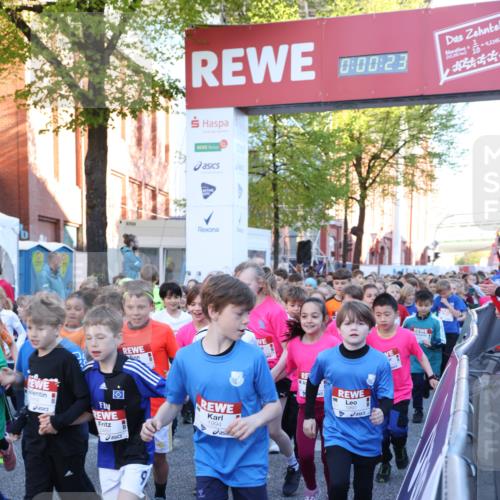 25.04.2025 - Das Zehntel Lena Gebhardt http://msf.ph/oto/7798631 26.04.2025 07:32:17 Allgemein zum Event 0, 00, 23, 2724, 2460, 1994, 1997, 42345 meine-sportfotos.de