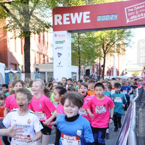 25.04.2025 - Das Zehntel Lena Gebhardt http://msf.ph/oto/7798640 26.04.2025 07:32:17 Allgemein zum Event 00, 24, 4, 2145, 2724, 3512, 2471, 1997 meine-sportfotos.de